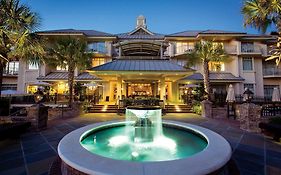 Inn And Club At Harbour Town